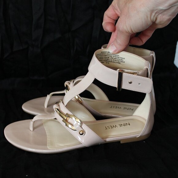 Nine west, 6.5 US flat, cream sandals - Picture 1 of 5
